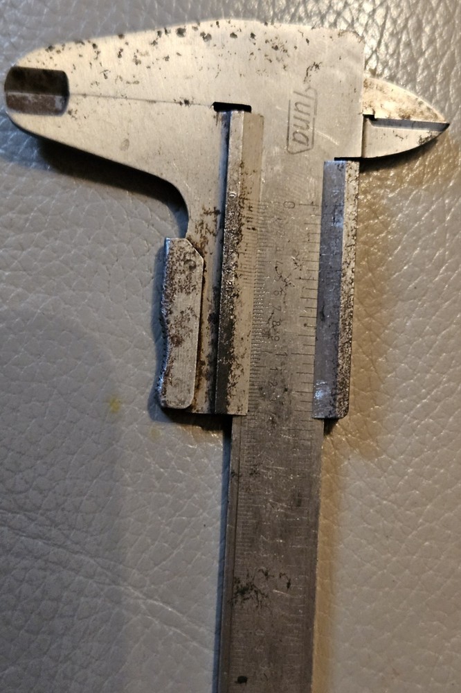 Vintage Tuna Caliper With Leather Case