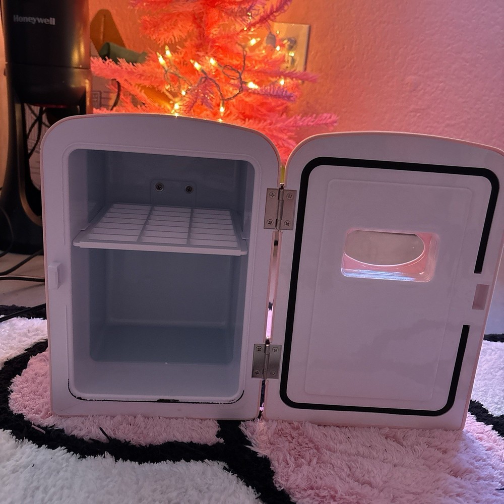 Hello Kitty Mini Fridge With Handle (used It twice In Good Condition)