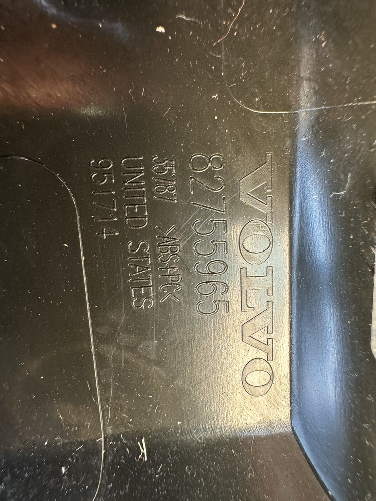 2019 - 2024 Volvo VNL 760 Dash Board Panel Upper Cover