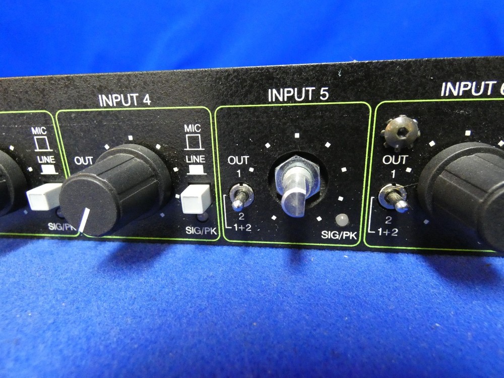 Studio Technologies Model 742A Audio Mixer (works-read ad)
