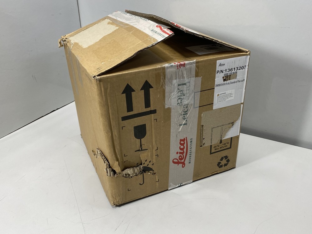 Leica DM500 Binocular Microscope