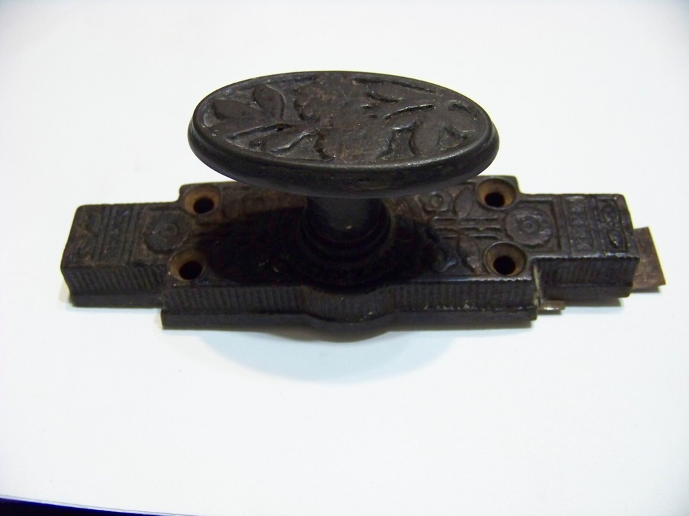 Vintage cast Iron Art Deco knob latch flower leaf pattern Hardware
