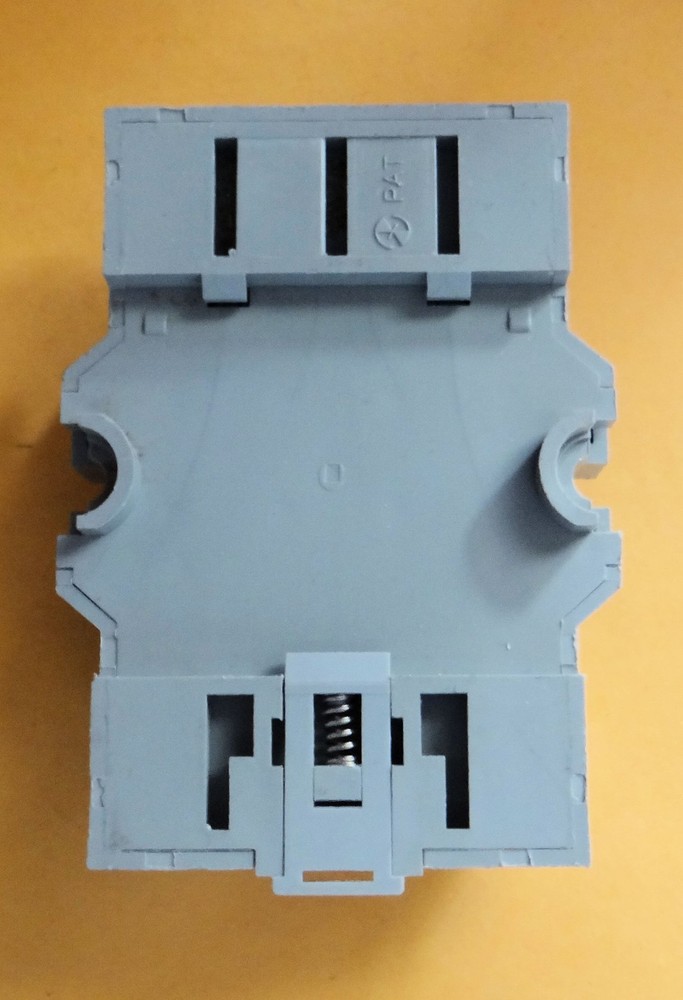 IDEC SH4B-05 10A 300V 14 Pin Relay Socket