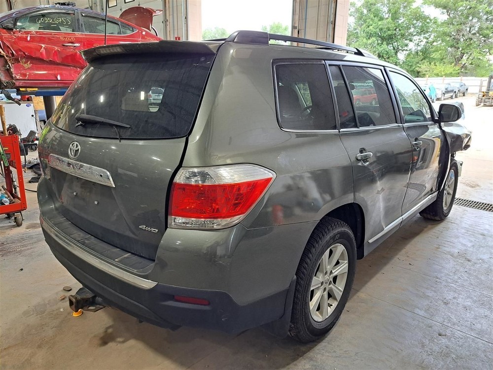 Rear 2012 Highlander Display Screen Sku#4257147