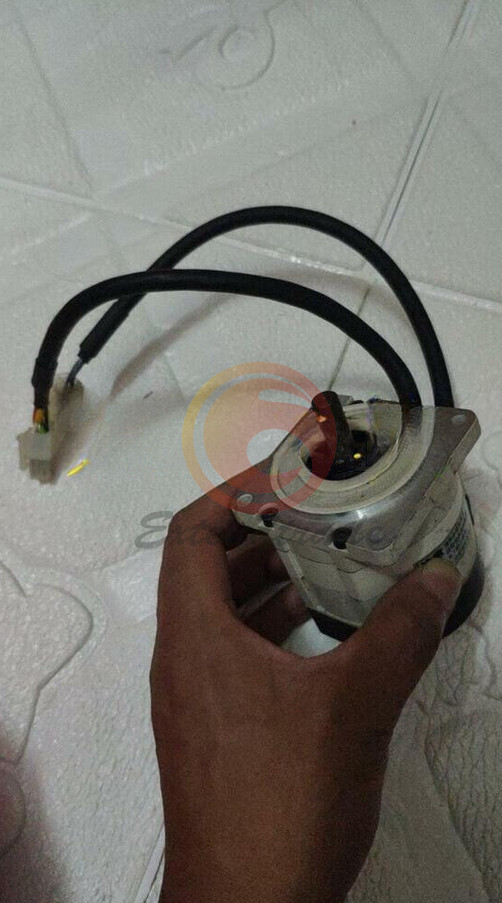 ONE used Panasonic MQMA012P1C servo motor