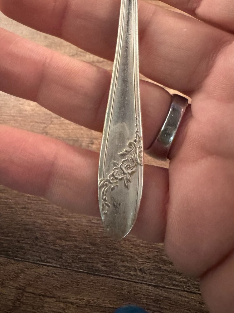 Tudor Plate Queen Bess II Salad Fork Silverplated