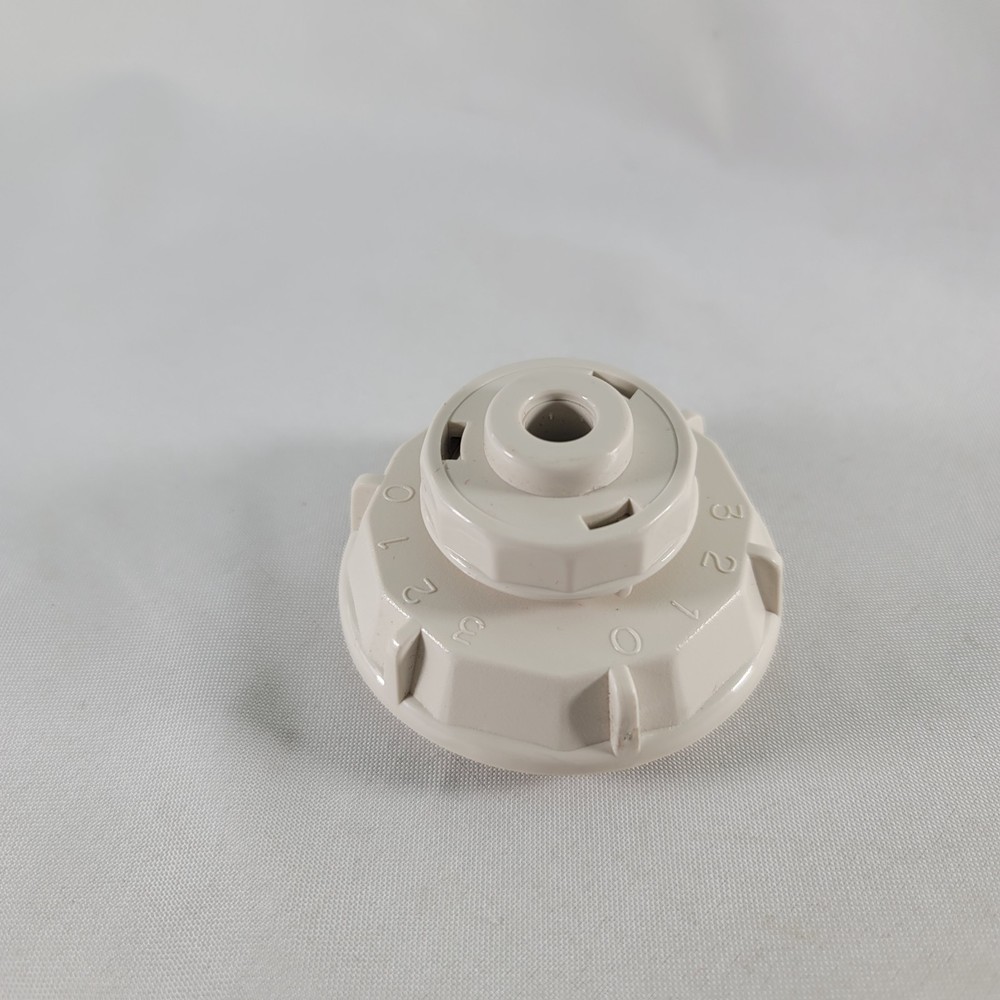 Eclipse Dimensions 2000 One Gear Juicer Replacement Screw Cap Part Only