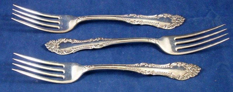 Oneida Carlton Silverplate Group of 3 Dinner Forks