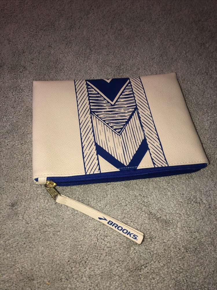 Brooks Running Cosmetics Bag