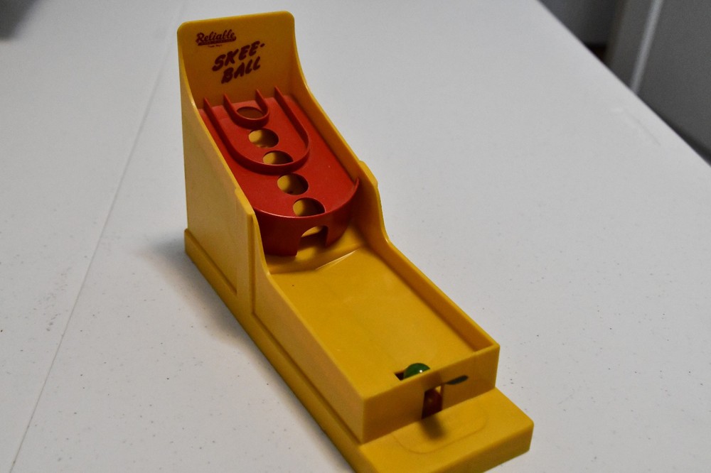 skee ball arcade game vintage plastic