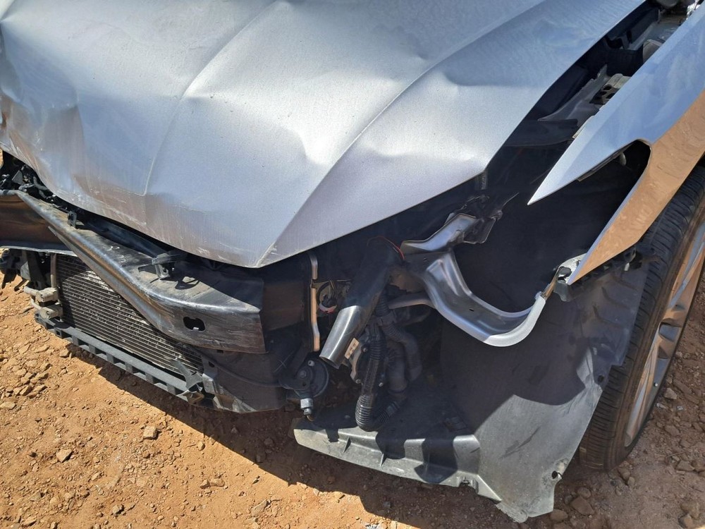 Console Front Floor Fits 16-19 PASSAT 4770151