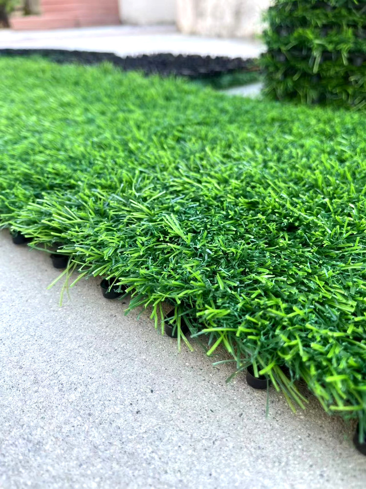 Interlocking Artificial Grass Tiles Deck Turf Self-draining 16pk 12x12 Easy Care