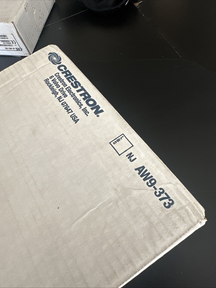 Crestron BB-IDOCV-DSW (open box) AW9-373