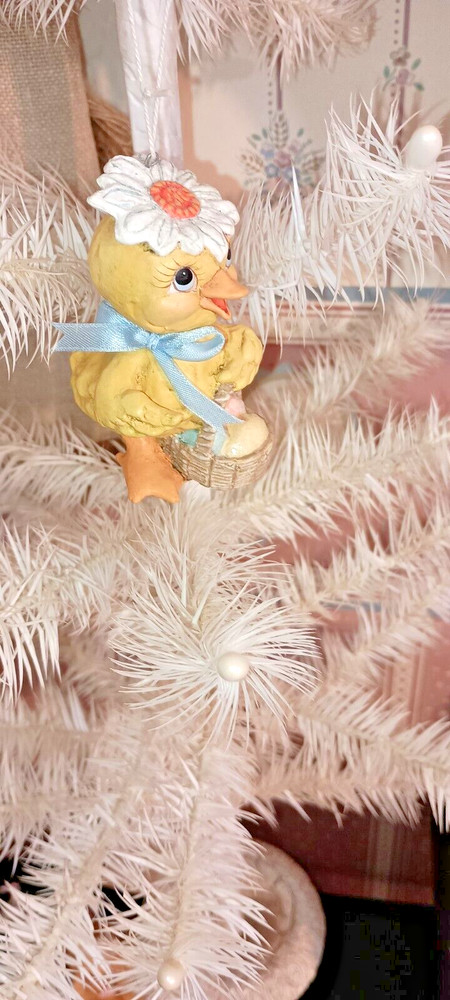 BETHANY LOWE-EASTER-DAISY DUCK ORNAMENT-NEW 2024