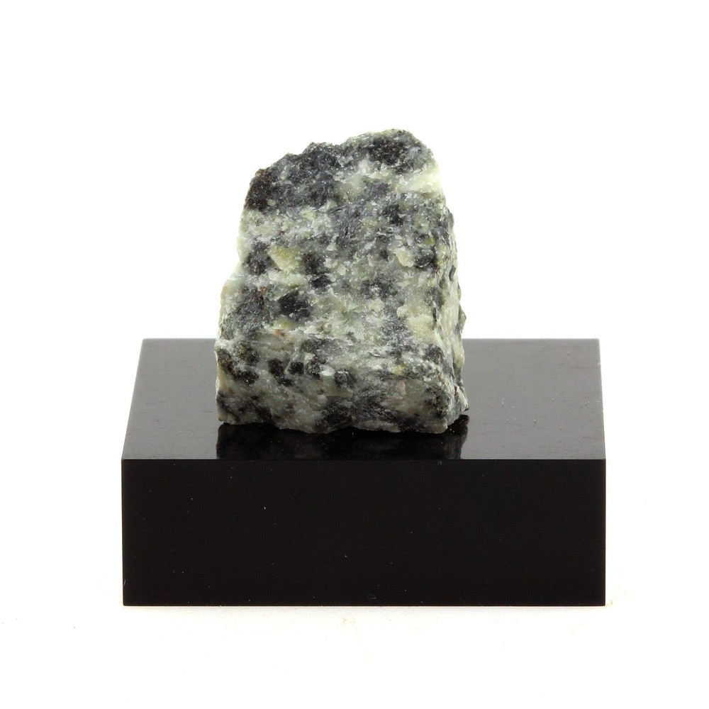 Epidote. 24.5 Ct. Madoc, Ontario, Canada.