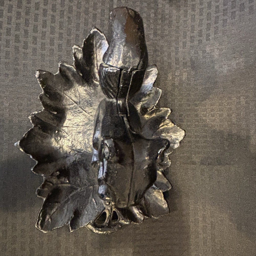 Vintage Cast Iron Squirrel Nutcracker Leaf Grape Base Heavy Mechanical Tool