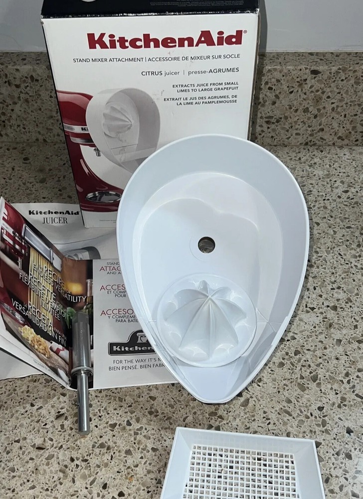 KitchenAid JE Citrus Juicer with Strainer Attachment