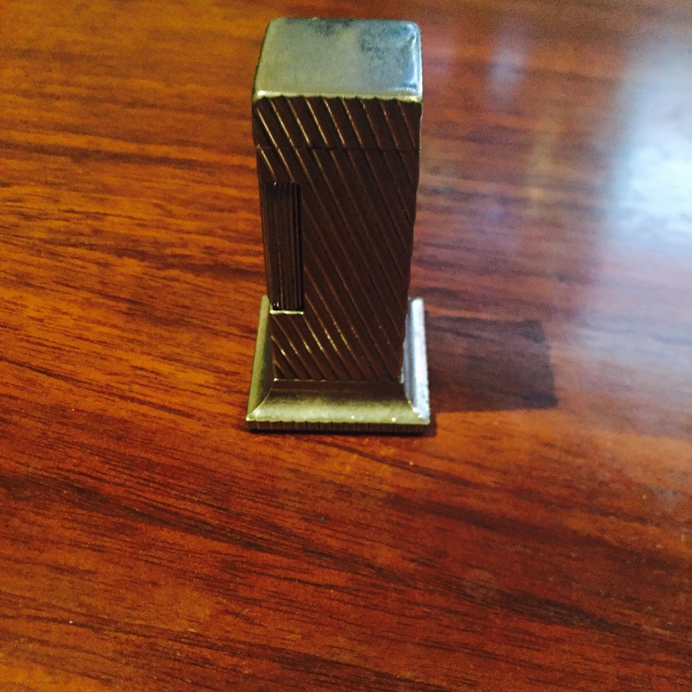 Antique Dunhill Table Oil Lighter