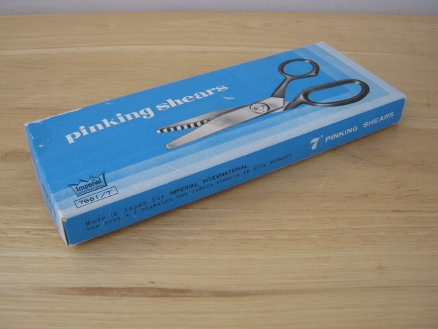 Vintage Imperial Model 7661/7" Pinking Shears with Original Box