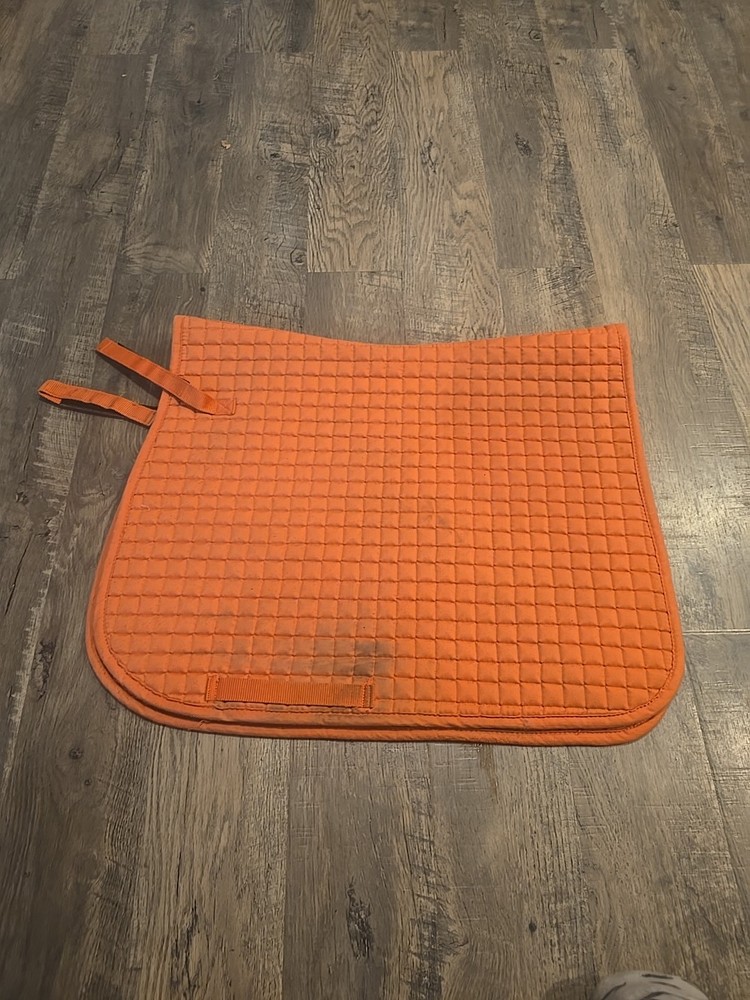 dressage saddle pad
