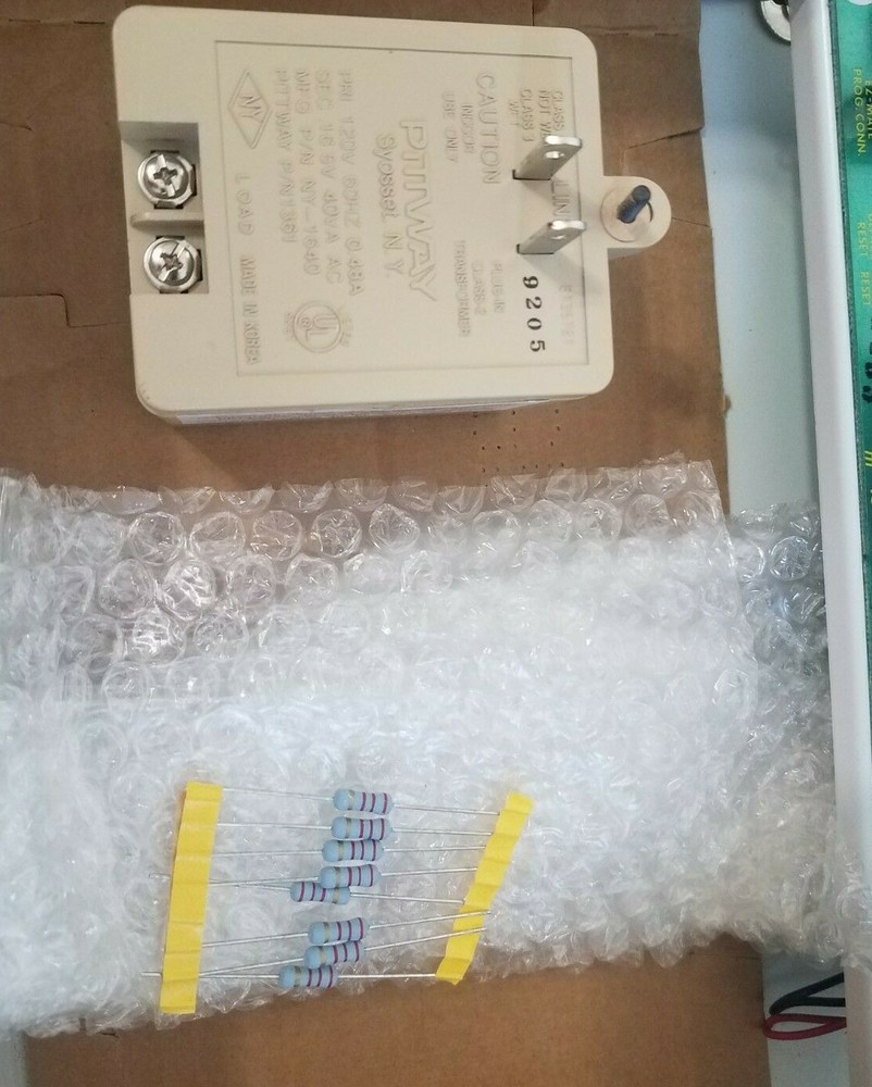 Security Dimensions SD-2000H Security System Control Panel Box "NEW OLD STOCK"