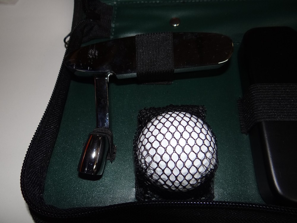 Executive Golf Putting Set Complete with Black Travel Case