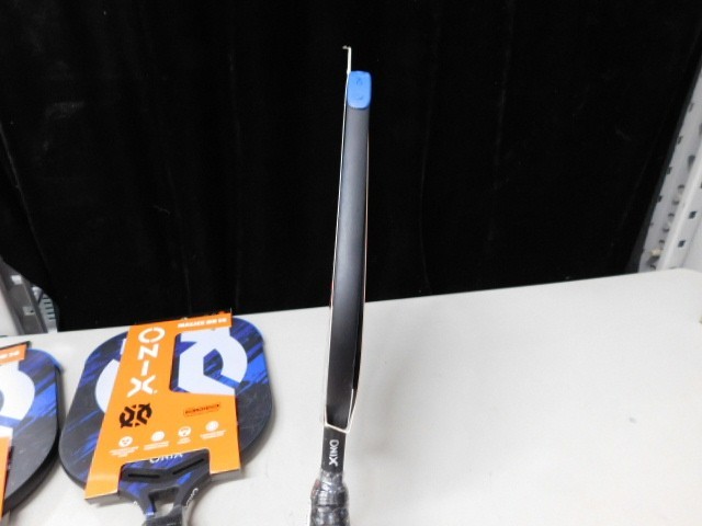 Onix Malice Db14 Pickleball Paddle *1 paddle per order