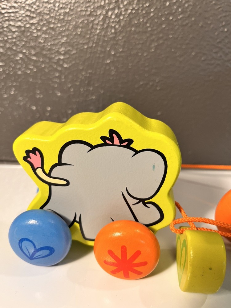 Pull Along Cartoon Elephants Toy