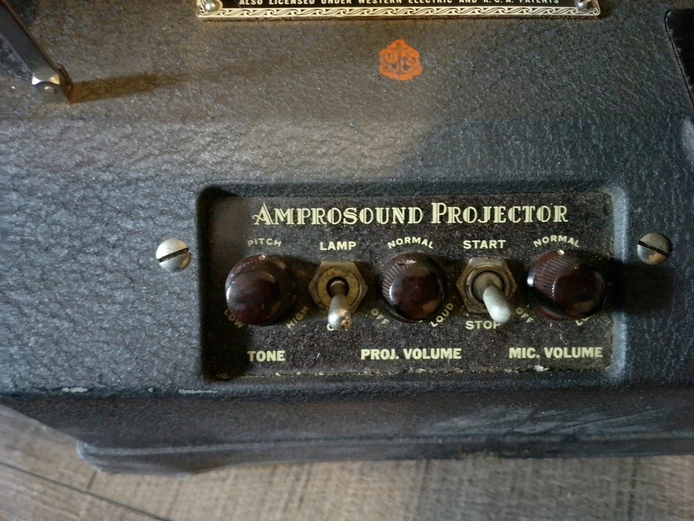 Amprosound Premier 20( YSA4) 16mm Projector