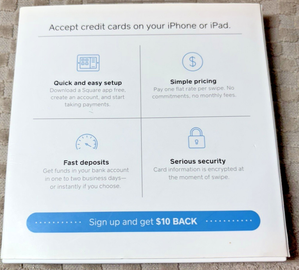 Square - Magstripe Reader with Lightning Connector - Glossy White