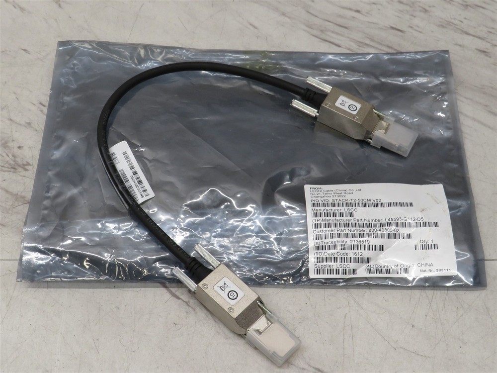 Open Box Genuine Cisco STACK-T2-50CM Stackwise Stacking Cable 50CM