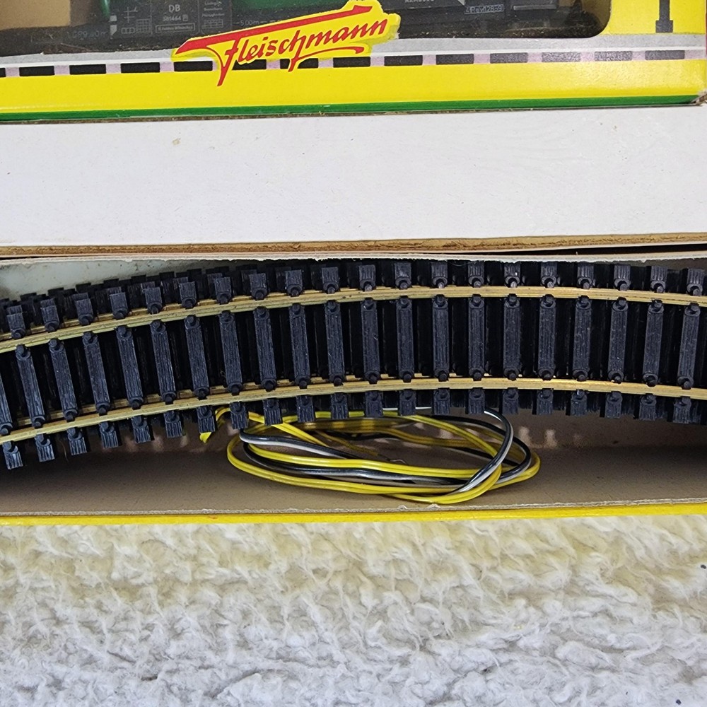 Vntg Fleischmann HO Electric Model Train Set Germany w/ Box & Transformer Tested
