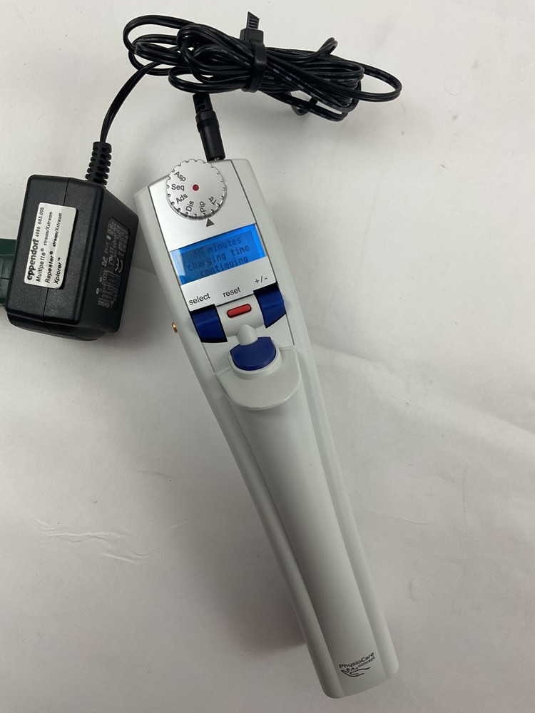 Eppendorf M13454B Repeater Xstream Electronic Repeating Pipette Lab