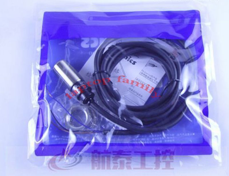 1PC NEW Autonics Proximity Switch PRE18-5DN