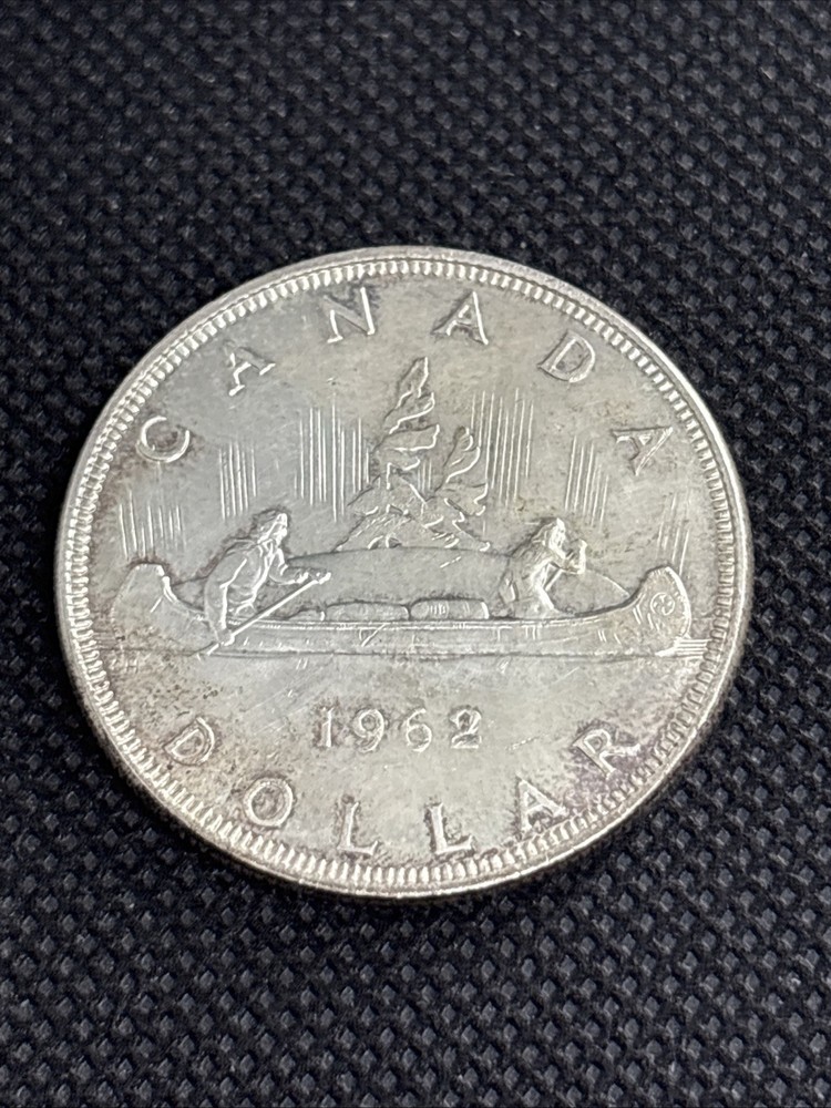 1962 Canada Silver Dollar $1 .800 Nice