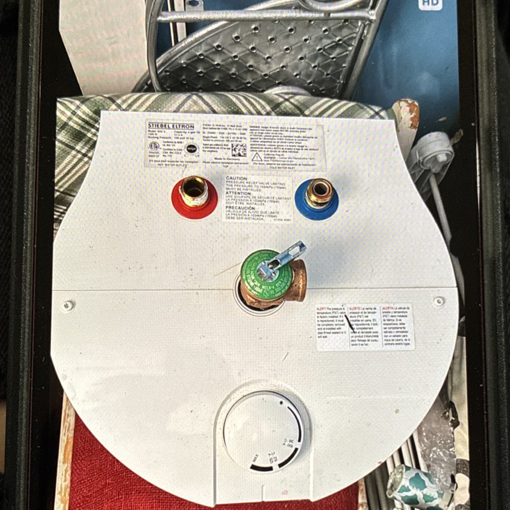 Stiebel Eltron White Water Heater Tank Unit - White Water Heating System