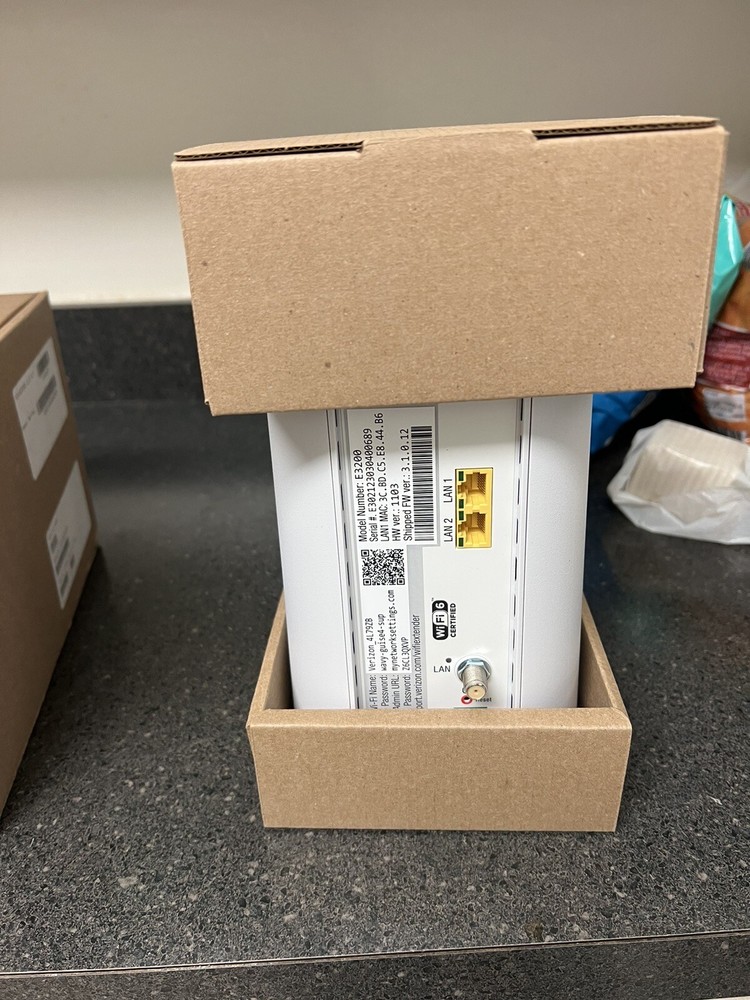 Verizon Fios E3200 WiFi 6 Range Extender