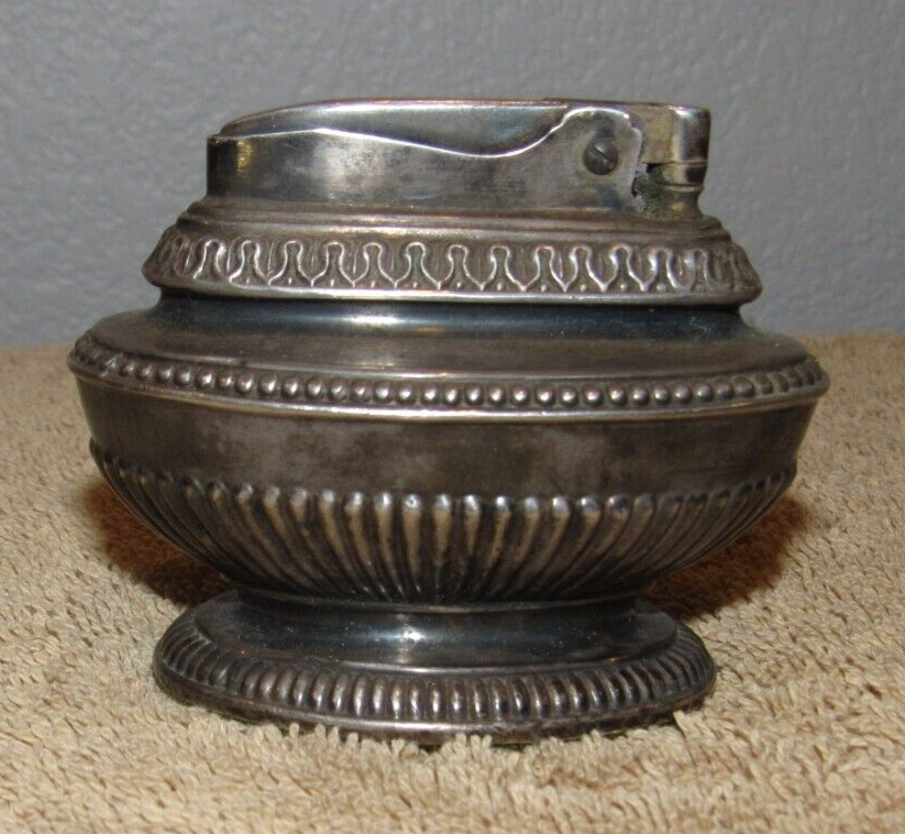 Very Old Ronson Queen Anne Silverplate Table Lighter