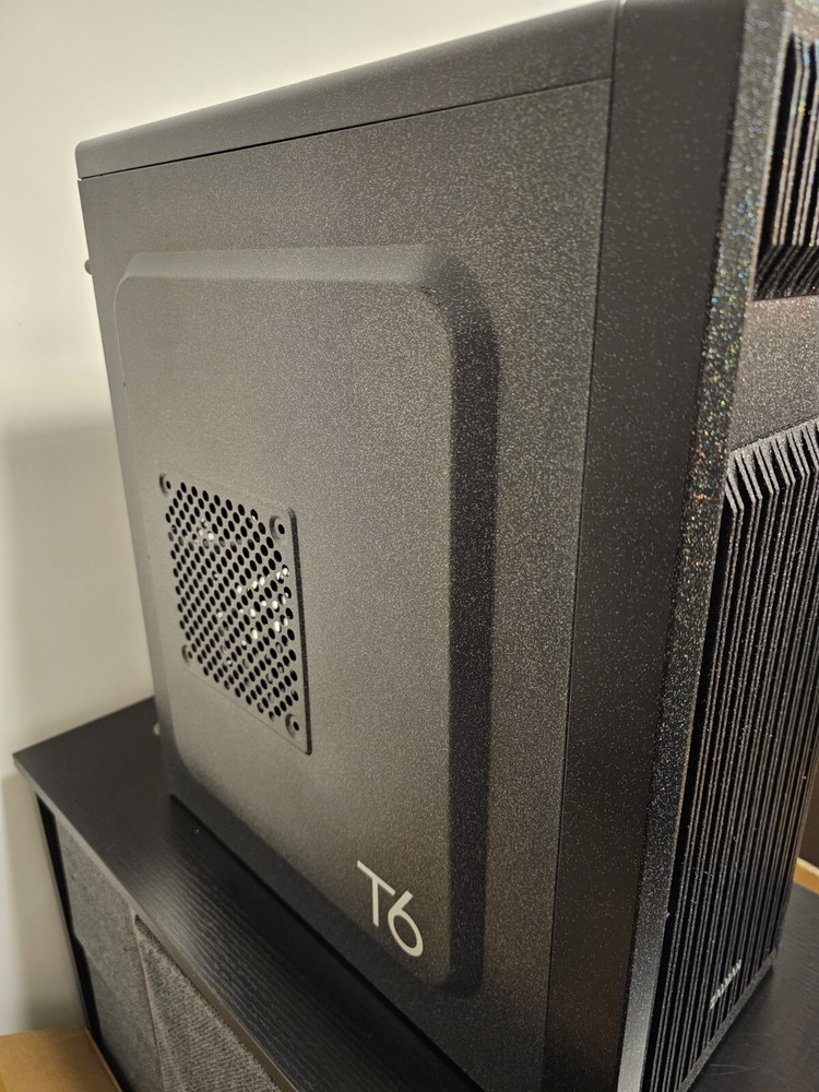 Bedford_Tech | NEW Computer Desktop - Color Shifting Black |