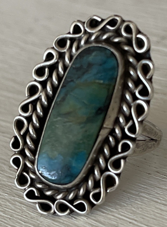 Vintage Native American Signed Chrysocolla Oval Silver Ring AM