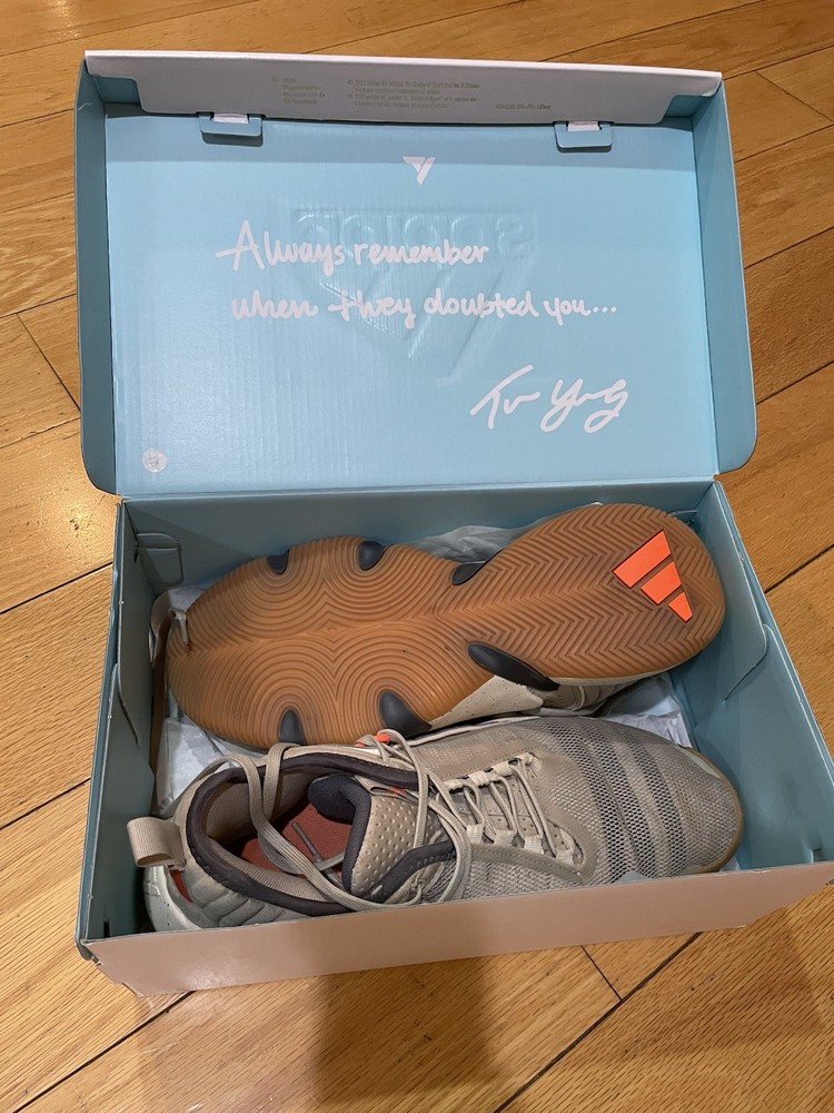 Size 9 Trae young’s unlimited