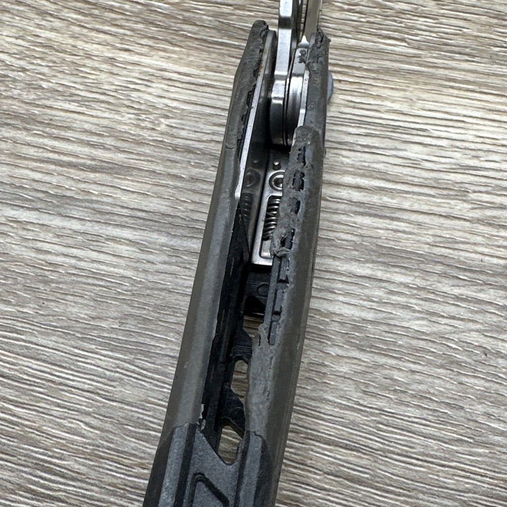 Gerber Radius Multi Tool Ergonomic 8 tool Pliers Knife Screwdriver Multitool
