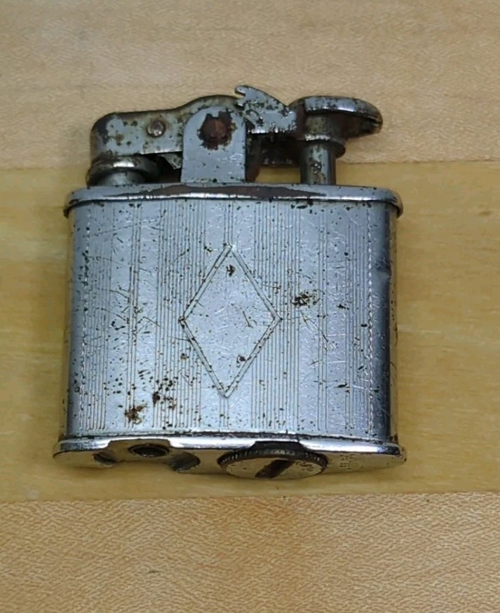 Vintage Ronson Art Deco Design Lighter Silver Tone