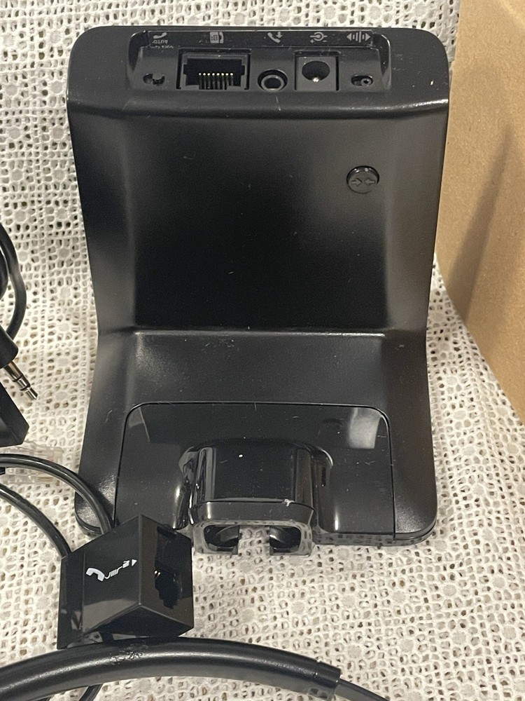 PLANTRONICS Barely Used Telephone Wireless Headset system CS540/HL10