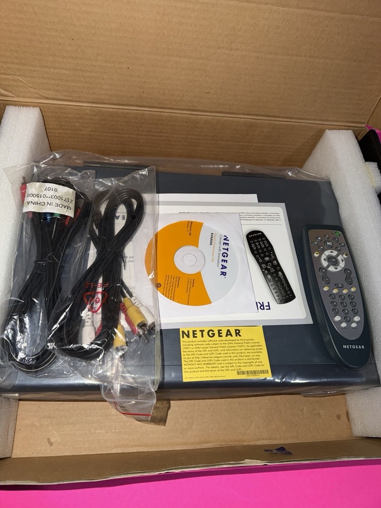 NETGEAR HD EVA8000 DIGITAL ENTERTAINER MULTIMEDIA RECEIVER OPEN BOX