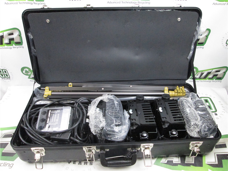 Lowel Omni Light Professional Photography Studio Lighting Kit with Carrying Case