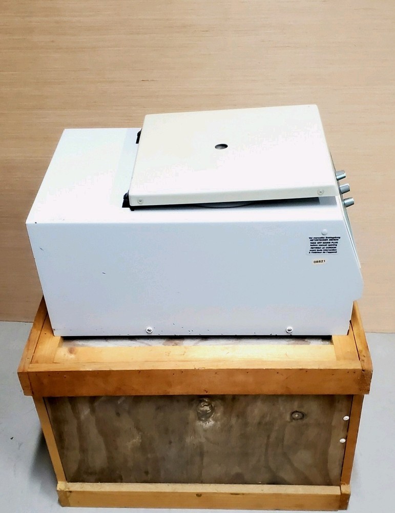 Hermle Z 233 MK-2 High Speed Refrigerated Centrifuge, Fixed-Angle Rotor