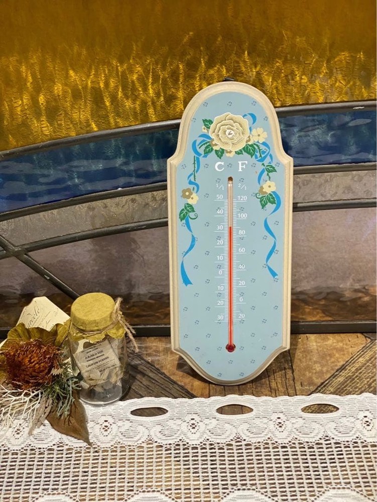 Thermometer Rose Rose Interior