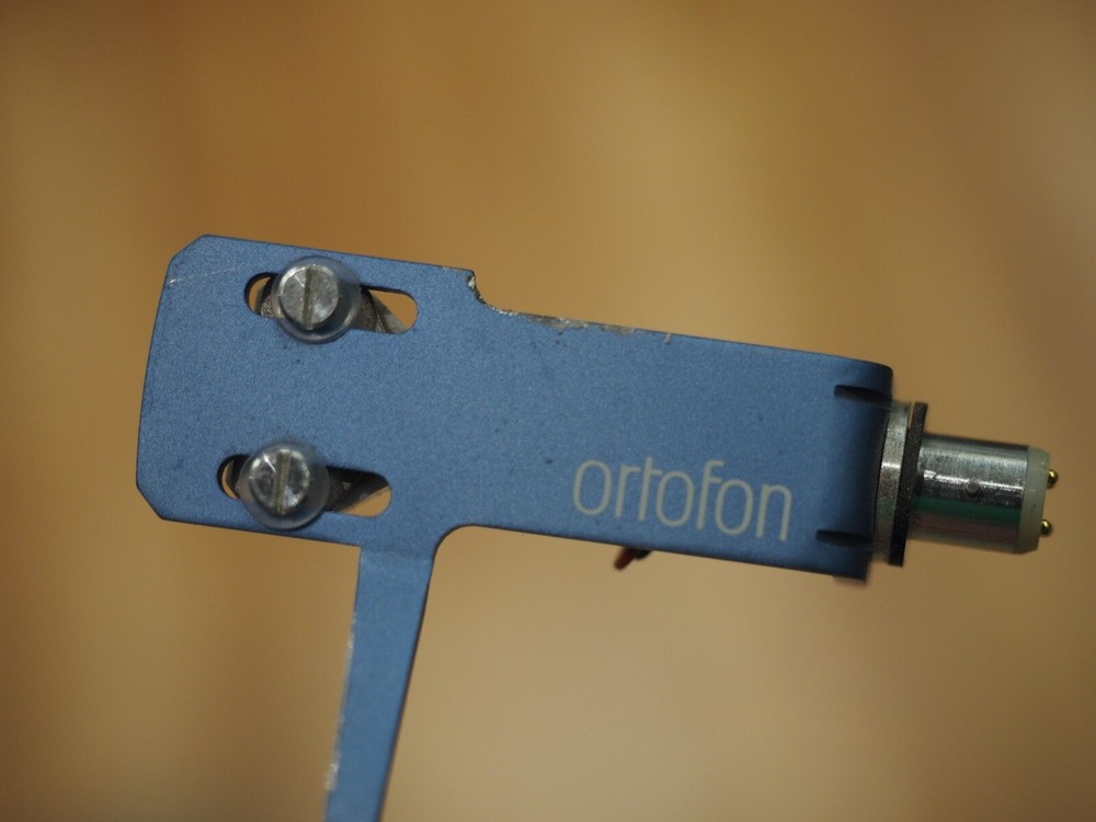 Ortofon OM Scratch Cartridge White Pre-Mounted on SH-4 Blue Headshell