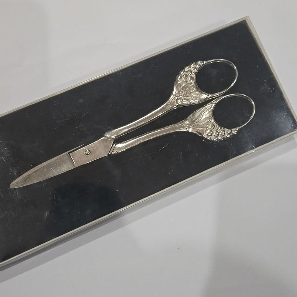 Vintage WASA Waldmin & Saam Grape Shear Scissors
